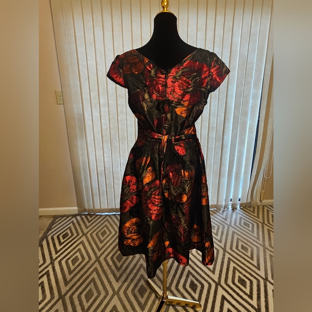 Petrovitch & Robinson Paris Floral Brocade Cap Sleeve Dress Red Orange Size 44